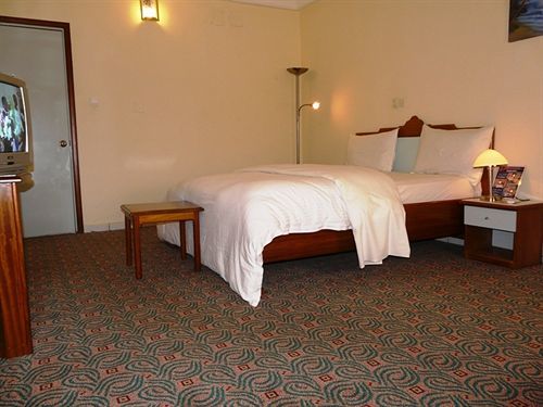 Azam Hotel Bamenda المظهر الخارجي الصورة