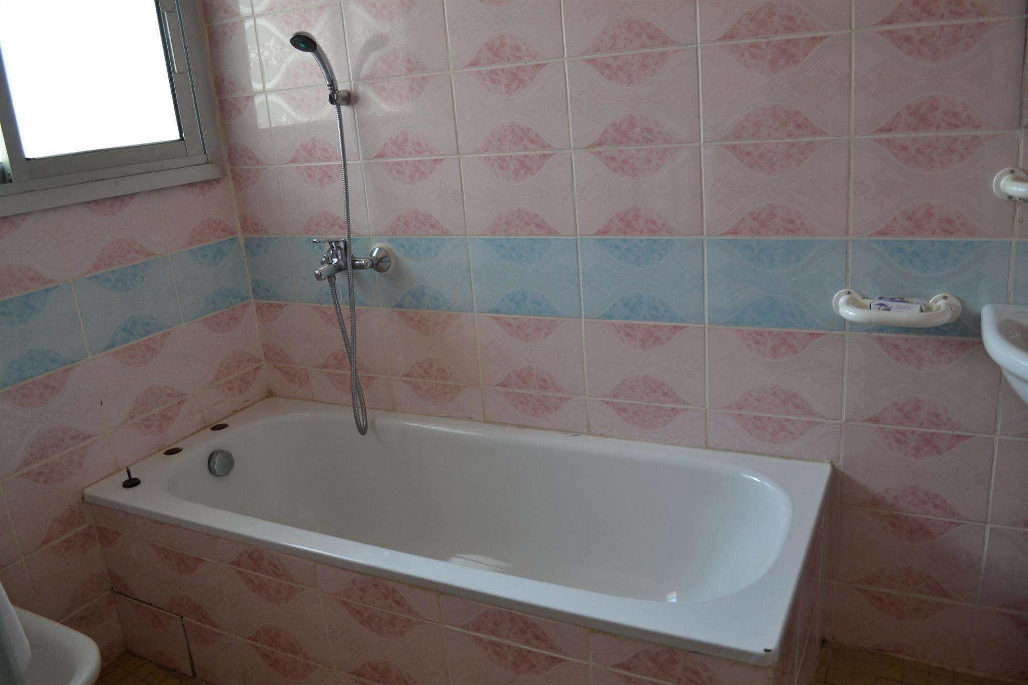 Azam Hotel Bamenda المظهر الخارجي الصورة
